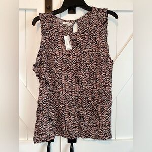 Maurice’s tank top